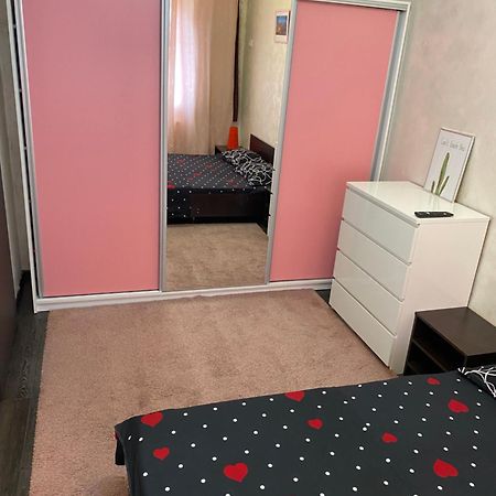 Apartament Militari Residence Bukarest Exteriör bild